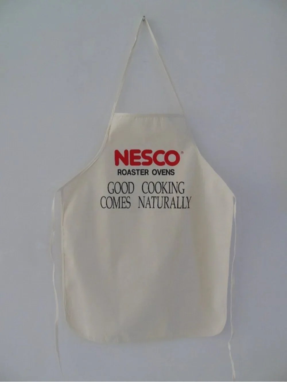 Nesco Roaster Ovens Advertising Kitchen Apron USA Made Good Cooking